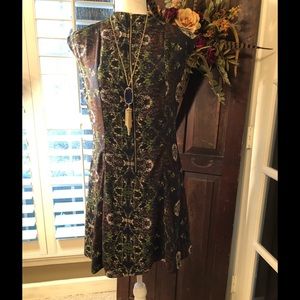 💜Collective Concepts💜 Ladies Dress